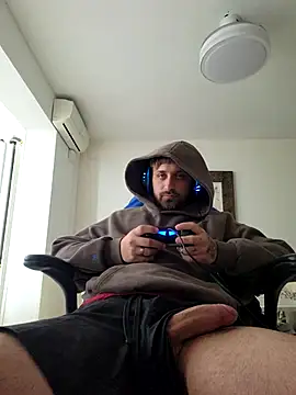 omarito100 online show from 04/18/26, 08:05