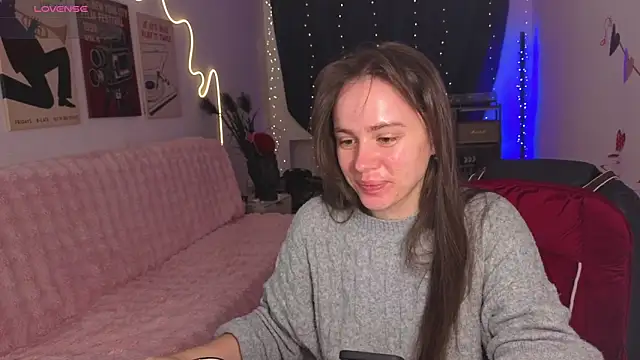 Emillias online show from 02/19/26, 08:00