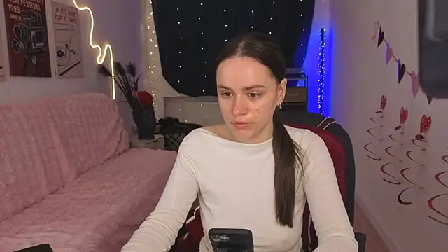 Emillias online show from 02/20/26, 08:16