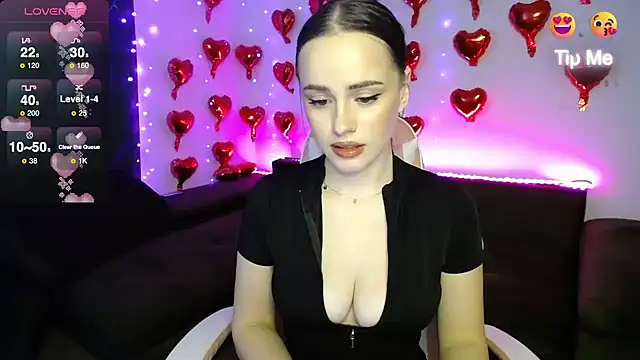 Snapshot of Emillias chatting on 03/15/25, 02:45 Emillias online show from 03/15/25, 02:45