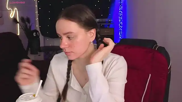 Emillias online show from 02/07/26, 08:00