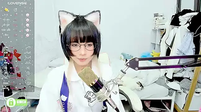 Snapshot of RassieRaph chatting on 03/13/25, 06:45 RassieRaph online show from 03/13/25, 06:45