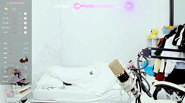 Snapshot of RassieRaph chatting on 12/30/24, 07:00 RassieRaph online show from 12/30/24, 07:00