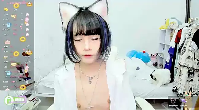 Snapshot of RassieRaph chatting on 01/08/25, 11:19 RassieRaph online show from 01/08/25, 11:19