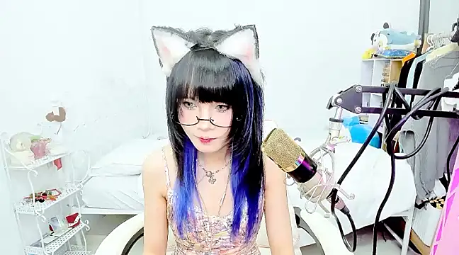 Snapshot of RassieRaph chatting on 12/03/24, 07:06 RassieRaph online show from 12/03/24, 07:06