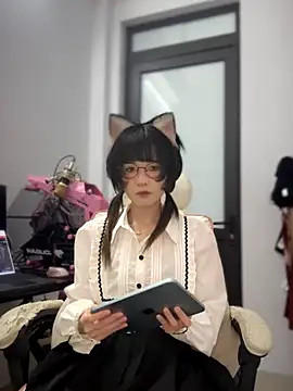 Snapshot of RassieRaph chatting on 10/29/25, 05:23 RassieRaph online show from 10/29/25, 05:23