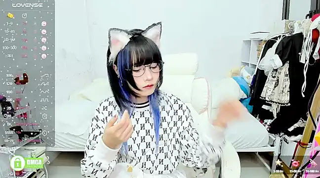 Snapshot of RassieRaph chatting on 02/13/25, 05:11 RassieRaph online show from 02/13/25, 05:11