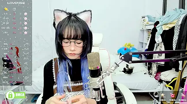 Snapshot of RassieRaph chatting on 02/26/25, 05:21 RassieRaph online show from 02/26/25, 05:21