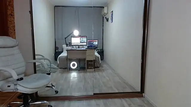 VitaminPorn online show from 05/17/26, 08:09