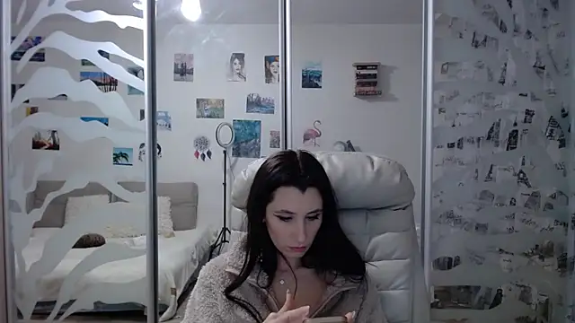 Snapshot of VitaminPorn chatting on 12/23/24, 10:12 VitaminPorn online show from 12/23/24, 10:12