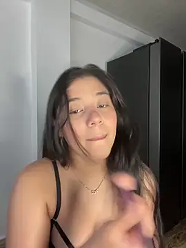 floriamANDjazmin online show from 04/13/26, 09:08