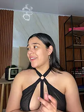 floriamANDjazmin online show from 06/27/26, 06:58