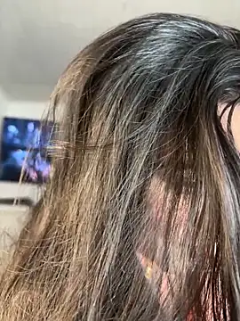 floriamANDjazmin online show from 06/11/26, 07:27