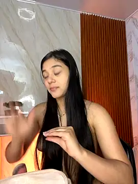 Snapshot of floriamANDjazmin chatting on 10/10/25, 04:24 floriamANDjazmin online show from 10/10/25, 04:24