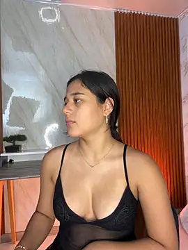 floriamANDjazmin online show from 11/07/25, 07:07