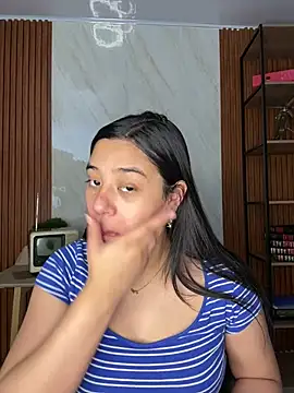 floriamANDjazmin online show from 06/29/26, 06:51