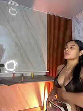 floriamANDjazmin online show from 11/17/25, 07:07