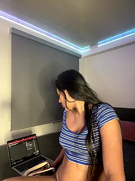 floriamANDjazmin online show from 11/14/25, 10:13