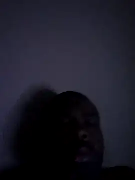 Snapshot of SLOWSTRO chatting on 03/04/25, 11:29 SLOWSTRO online show from 03/04/25, 11:29