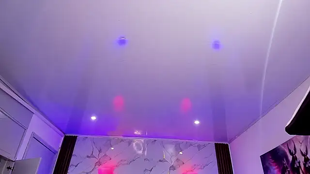 AuroraDiaz online show from 11/29/25, 07:36