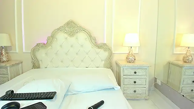 SamanthaPierce online show from 12/18/25, 12:09