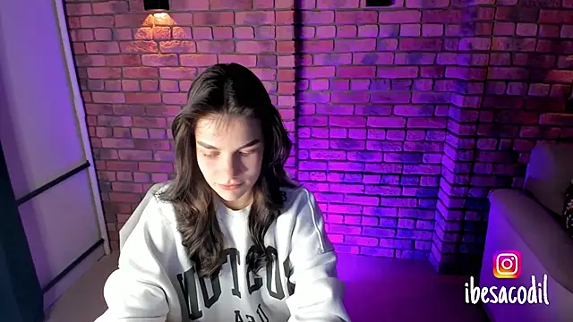 adriana allien online show from 01/17/25, 10:01