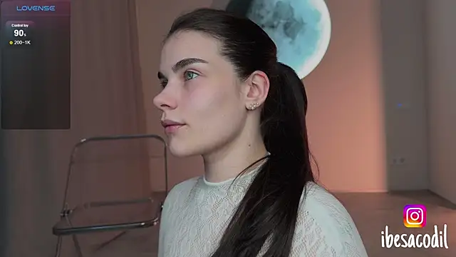 adriana allien online show from 05/12/26, 10:05