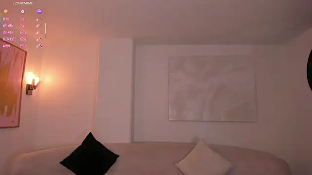 TaraLawrence online show from 11/13/25, 04:05