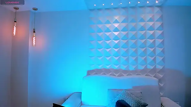 TaraLawrence online show from 04/02/26, 04:41