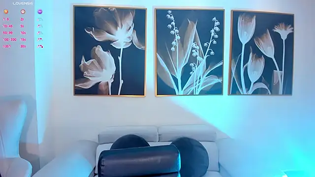 TaraLawrence online show from 10/05/25, 02:24