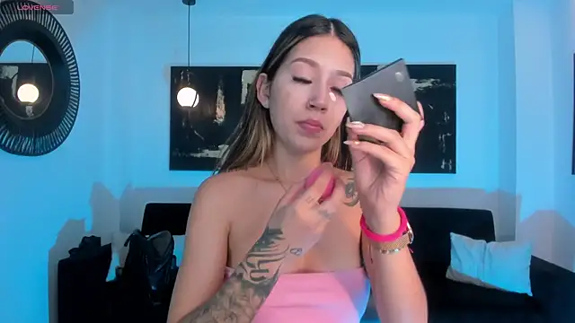 TaraLawrence online show from 03/09/25, 11:25