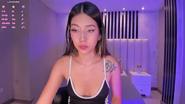 TaraLawrence online show from 11/04/25, 04:05