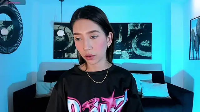 TaraLawrence online show from 09/24/25, 03:46