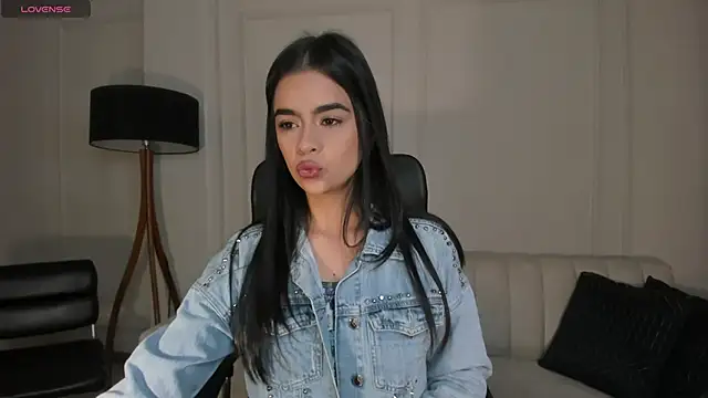 AlanaCraft online show from 10/19/25, 12:19