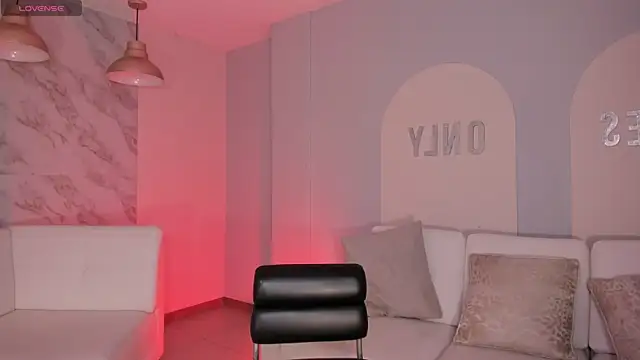 AlanaCraft online show from 10/31/25, 01:30