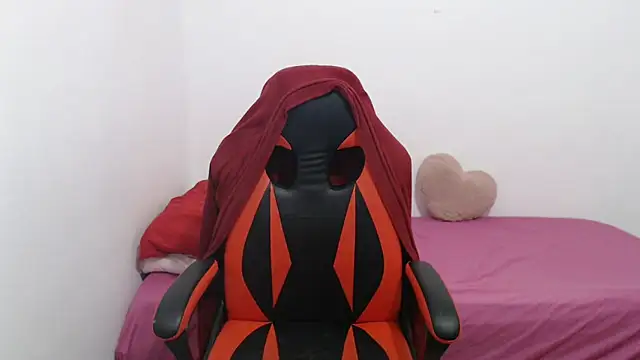 madelyn30 online show from 09/27/25, 01:12