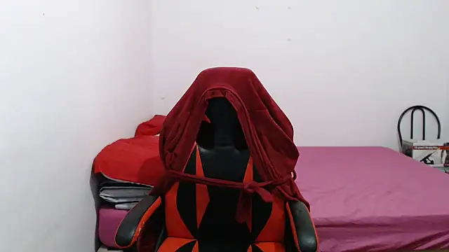 madelyn30 online show from 04/19/26, 08:26