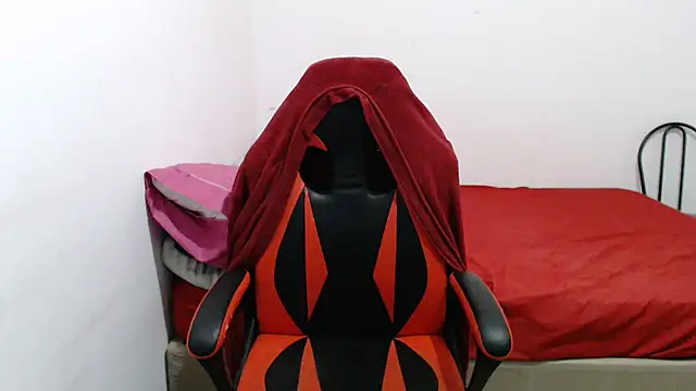 madelyn30 online show from 04/07/26, 08:49