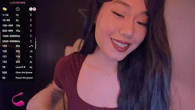 kimmy chi  online show from 12/15/25, 07:41