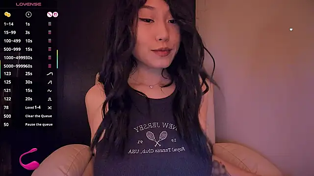 kimmy chi  online show from 11/21/25, 07:02