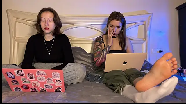 misswishh  online show from 02/13/25, 03:56