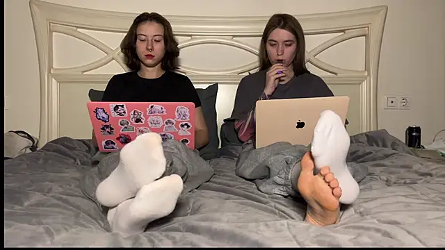misswishh  online show from 02/06/25, 08:56