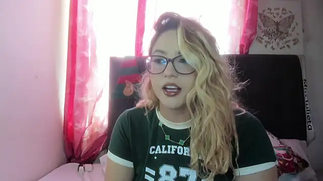 miss julietaa online show from 12/22/25, 03:23