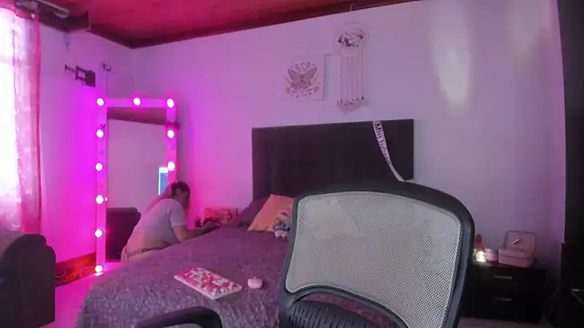 miss julietaa online show from 02/16/26, 03:32