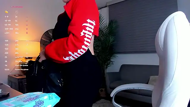 Snapshot of miss_julietaa chatting on 03/19/25, 11:39 miss julietaa online show from 03/19/25, 11:39