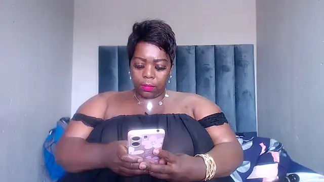 Snapshot of BustyWendyXXX47 chatting on 09/23/25, 06:31 BustyWendyXXX47 online show from 09/23/25, 06:31