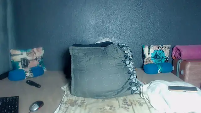 BustyWendyXXX47 online show from 03/22/26, 06:04