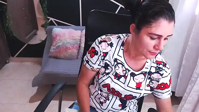 LUCY LI online show from 01/24/25, 06:04