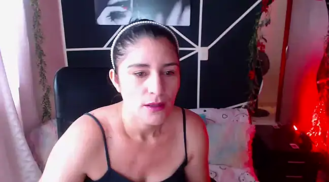 LUCY LI online show from 03/16/25, 12:55