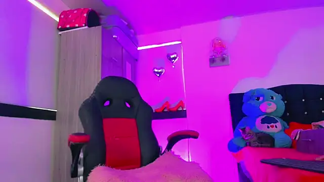 Hellen moons   online show from 02/09/26, 07:12